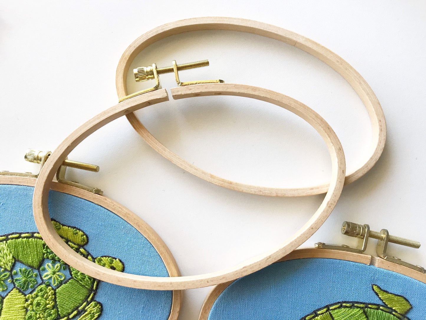 Small Oval Beech Wood Embroidery Hoop: Landscape Orientation